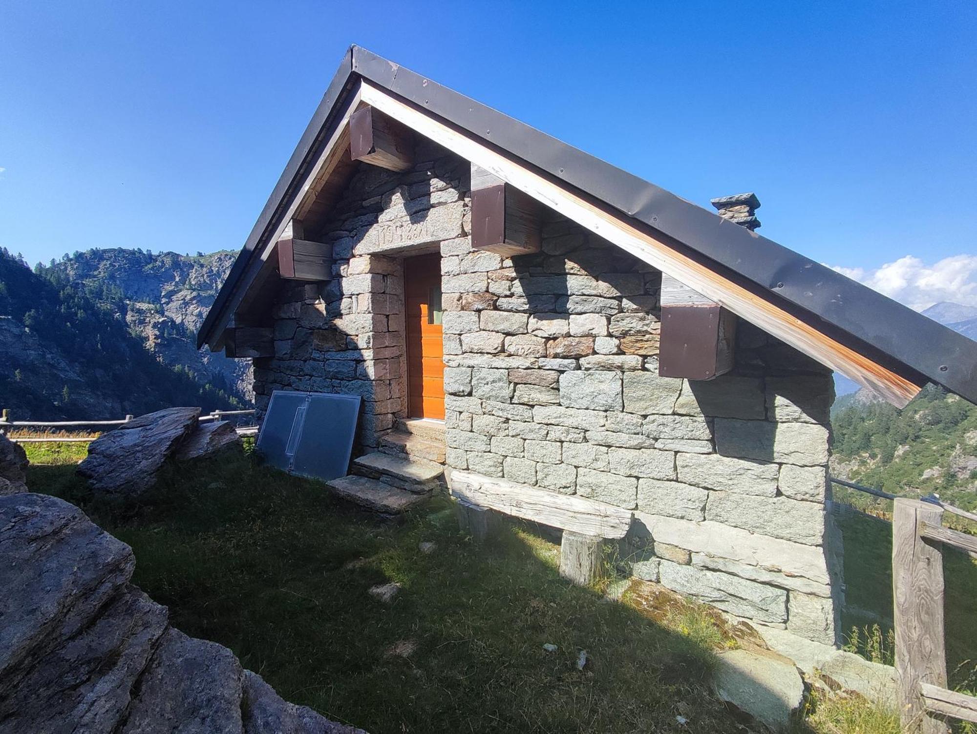 Rifugio Alpe Bonze Villa Donnaz Екстериор снимка